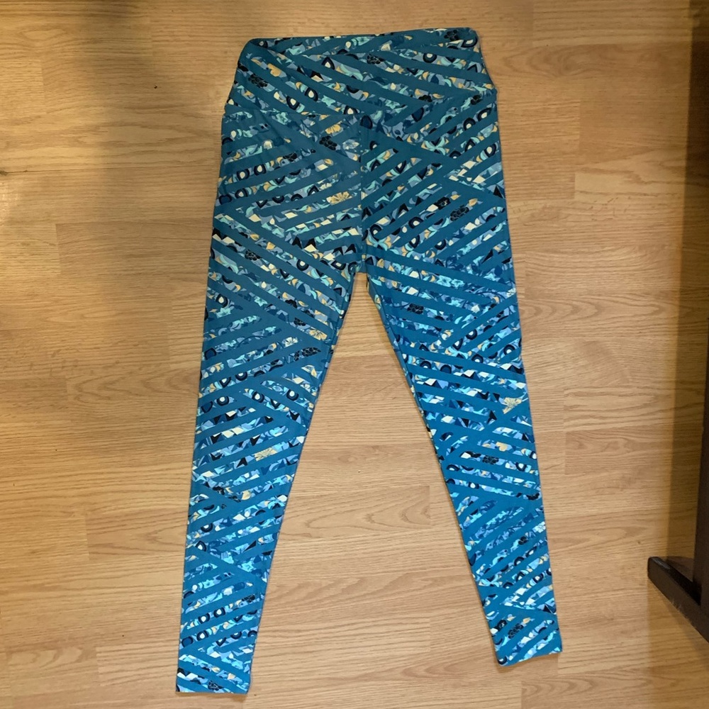 LuLaRoe leggings never worn